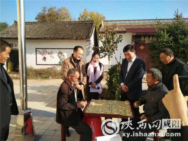 走访群众