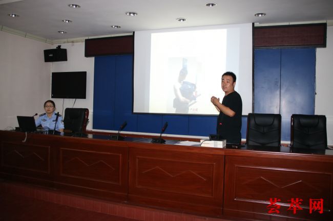华阴大队举办新闻摄影与写作培训会2
