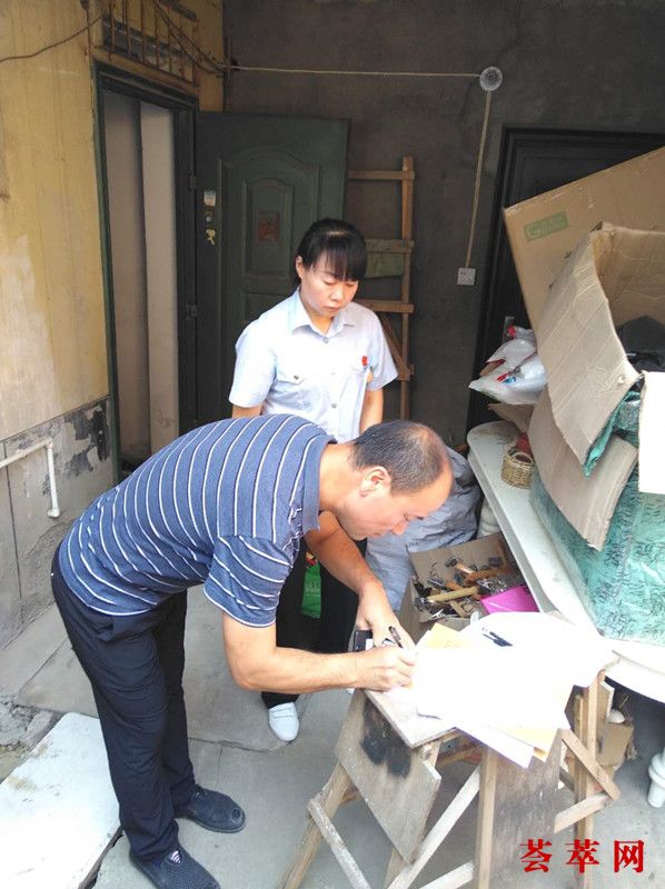 用行动彰显司法权威 华阴法院强制腾房一套