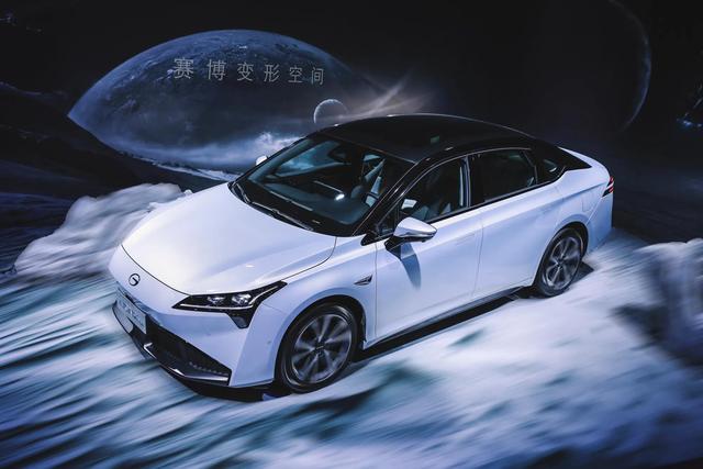 “十五万级轿跑之王”广汽埃安AION S Plus上市售价13.96~17.26万元