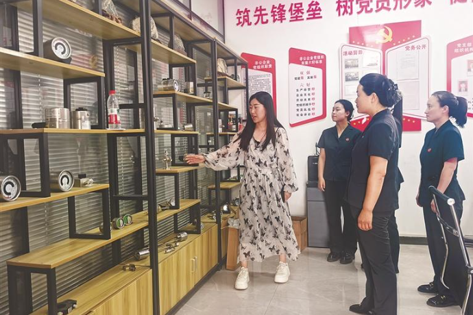 上门解难题 惠民见实效